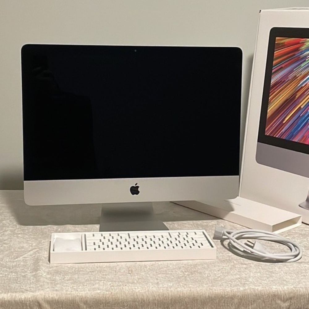 iMac Apple Desktop 21.5 inch